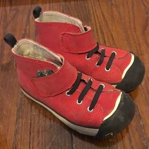 Keen boy shoes